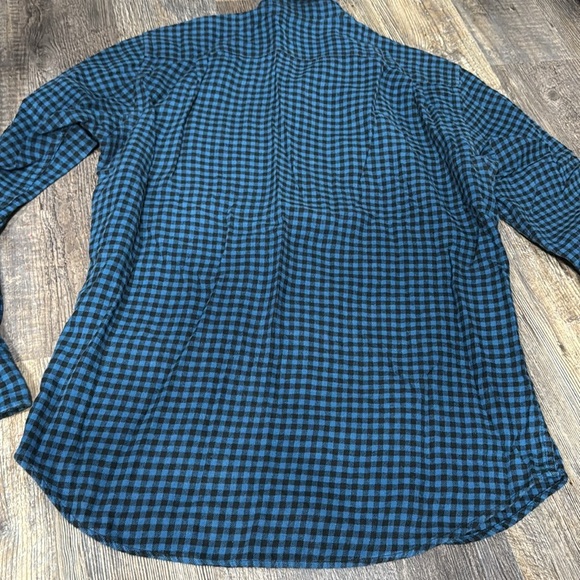 Long sleeve shirt - Picture 8 of 8